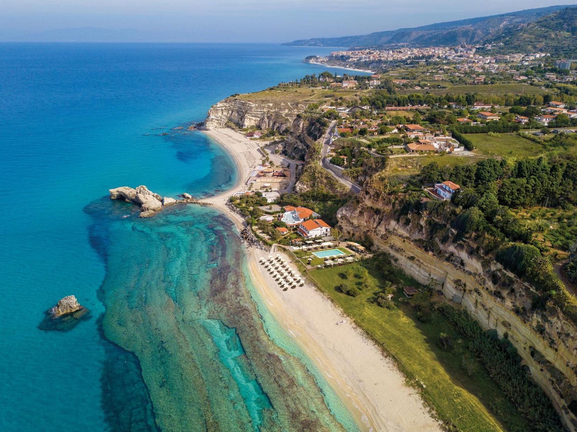 סנטה דומניקה Borgo Di Riaci Beach Resort מראה חיצוני תמונה