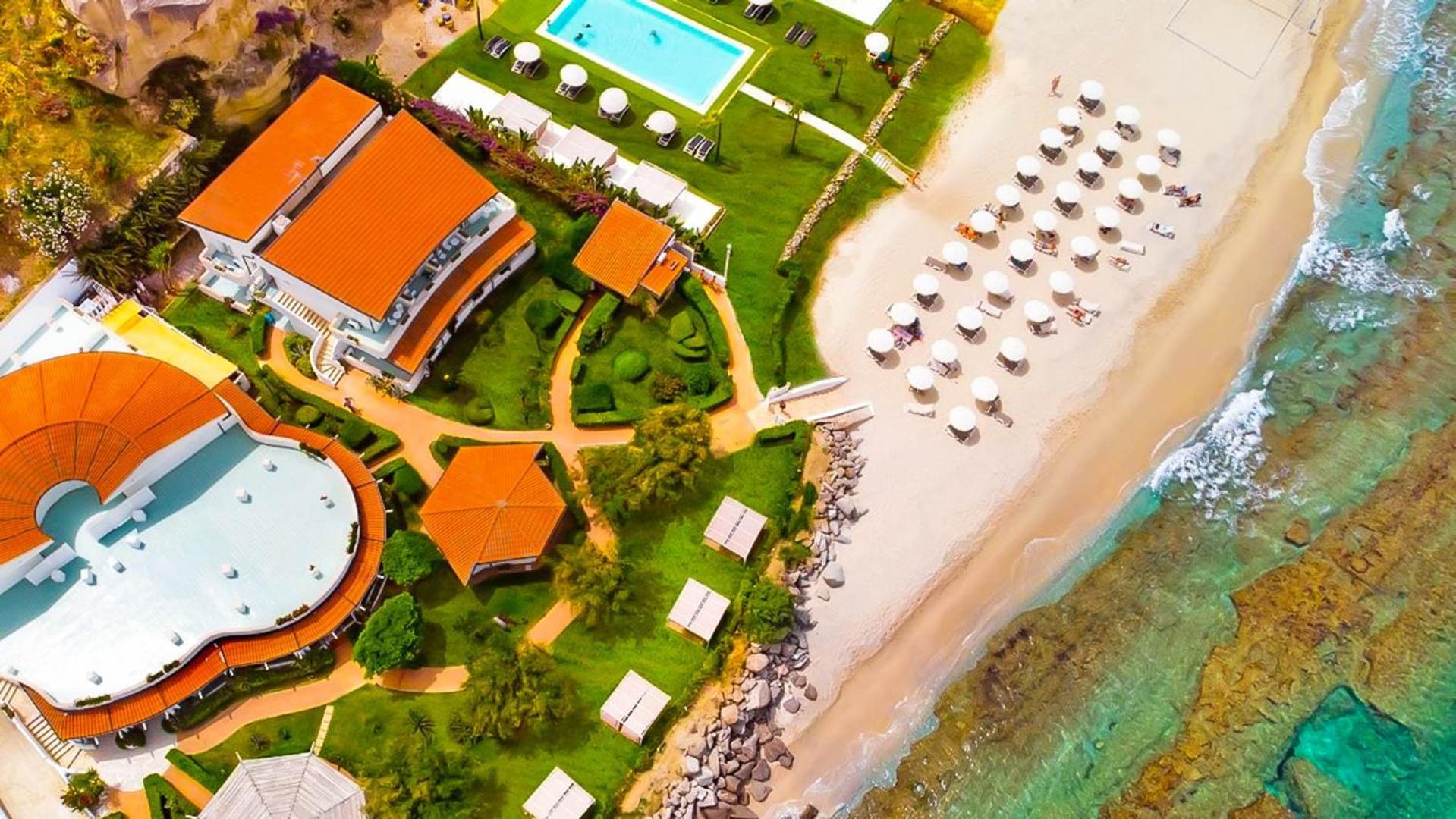 סנטה דומניקה Borgo Di Riaci Beach Resort מראה חיצוני תמונה