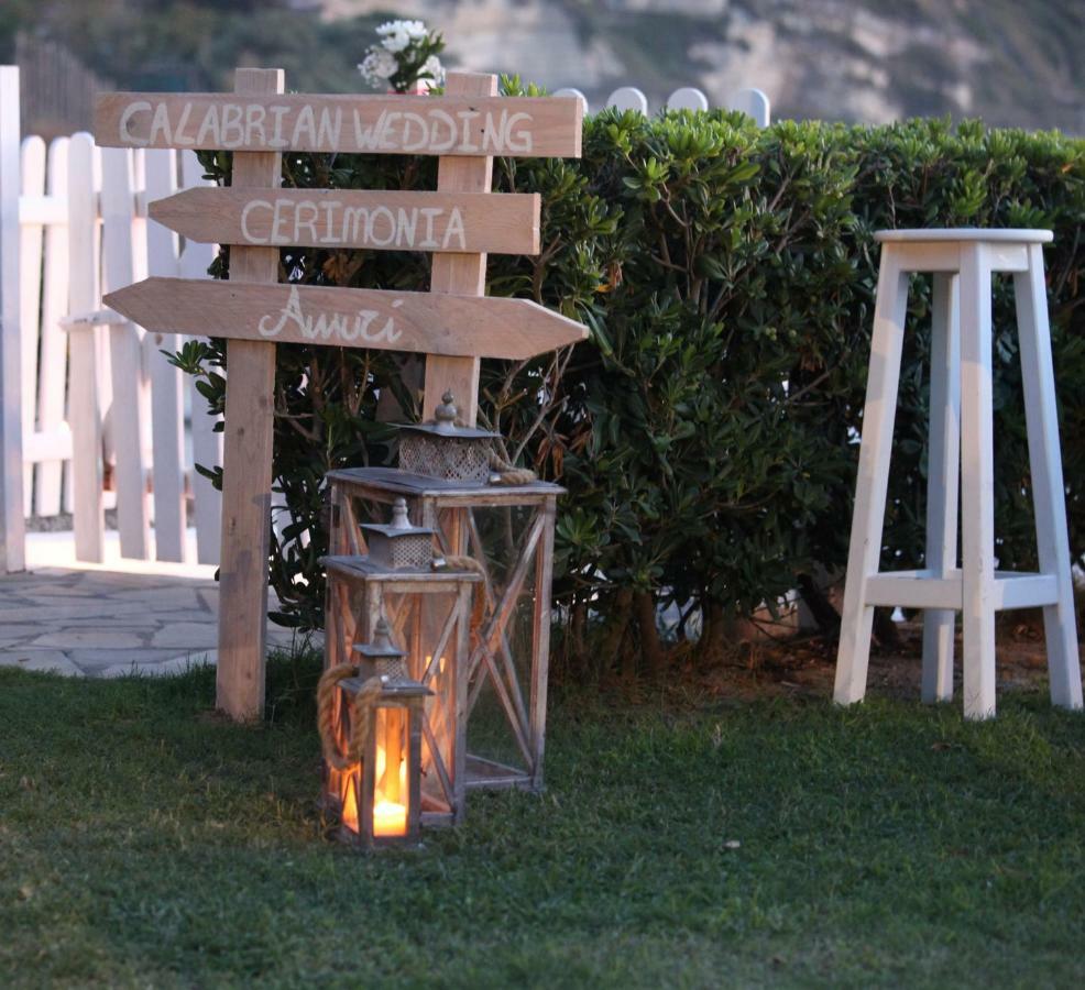 סנטה דומניקה Borgo Di Riaci Beach Resort מראה חיצוני תמונה