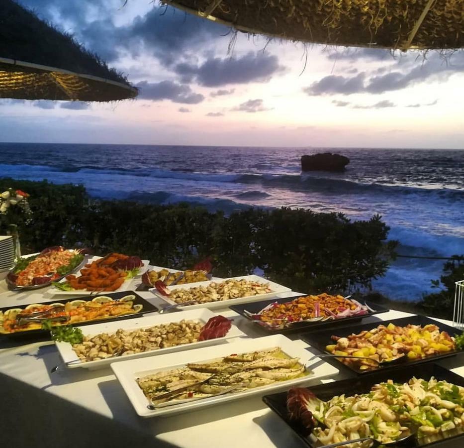 סנטה דומניקה Borgo Di Riaci Beach Resort מראה חיצוני תמונה
