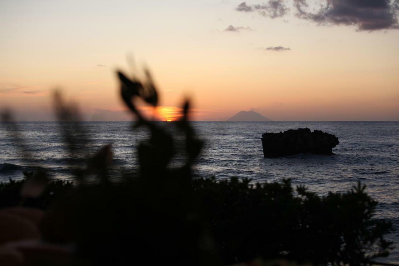 סנטה דומניקה Borgo Di Riaci Beach Resort מראה חיצוני תמונה